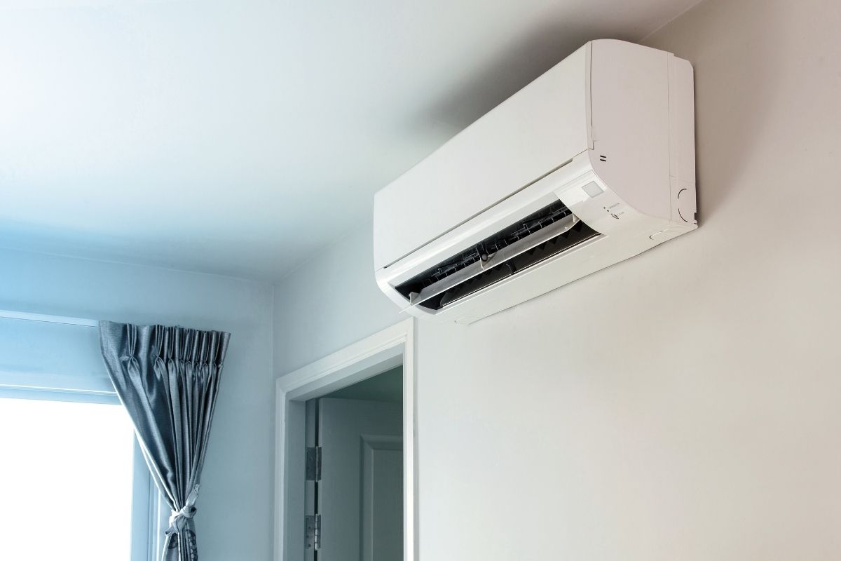 Airconditioners verwarmen en koelen